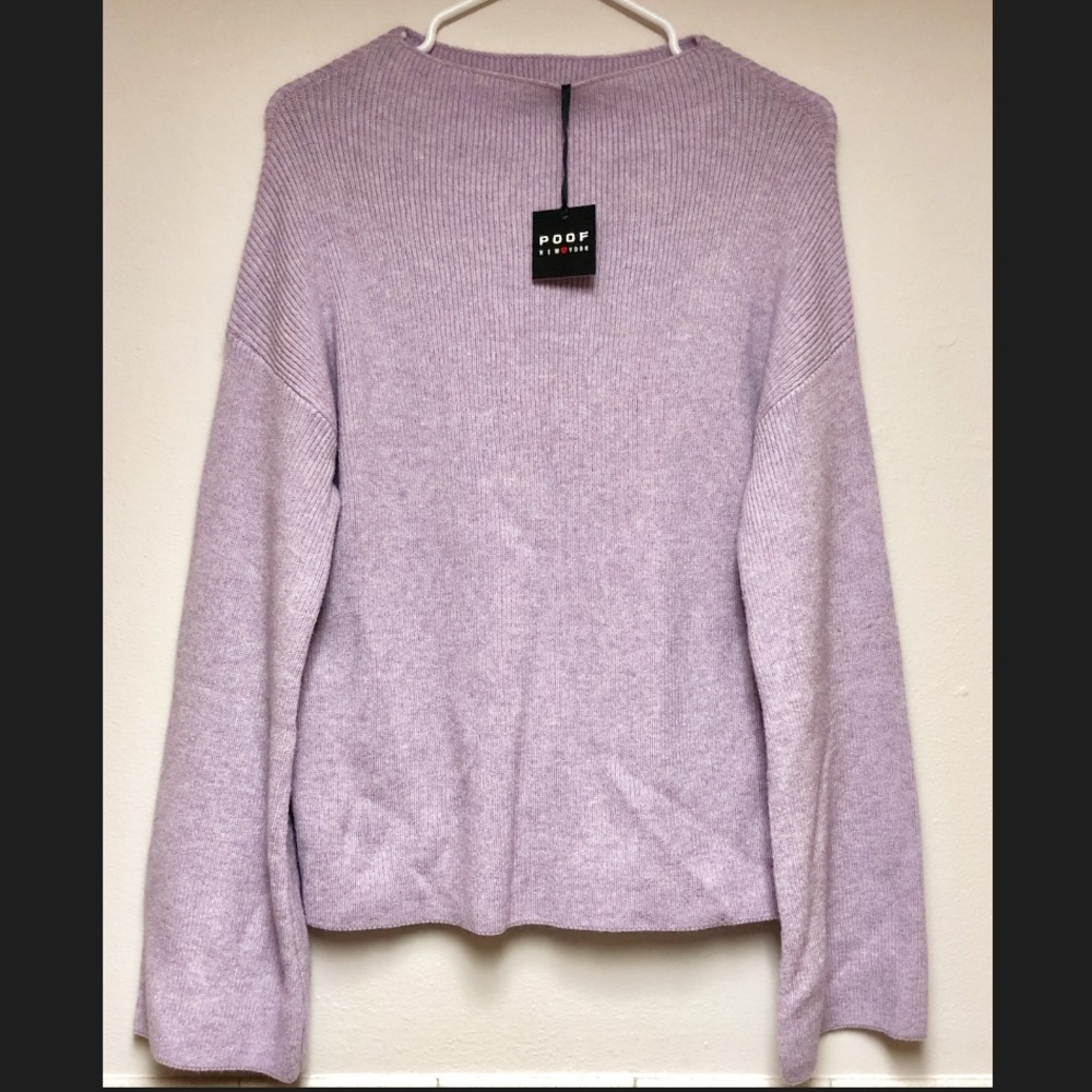 🆕 Poof New ❤️ York lavender sweater